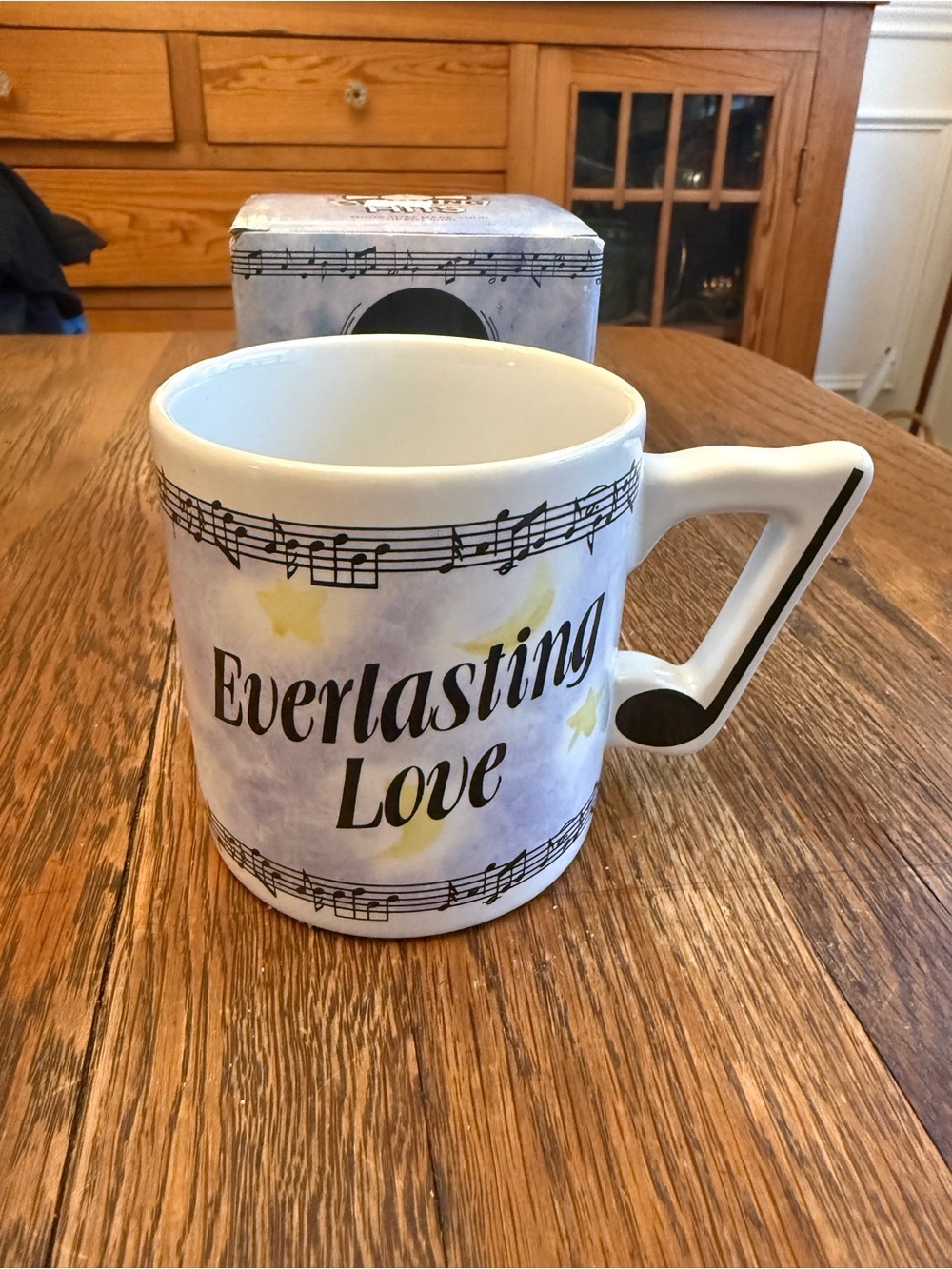 New in Box “Everlasting Love” Mug